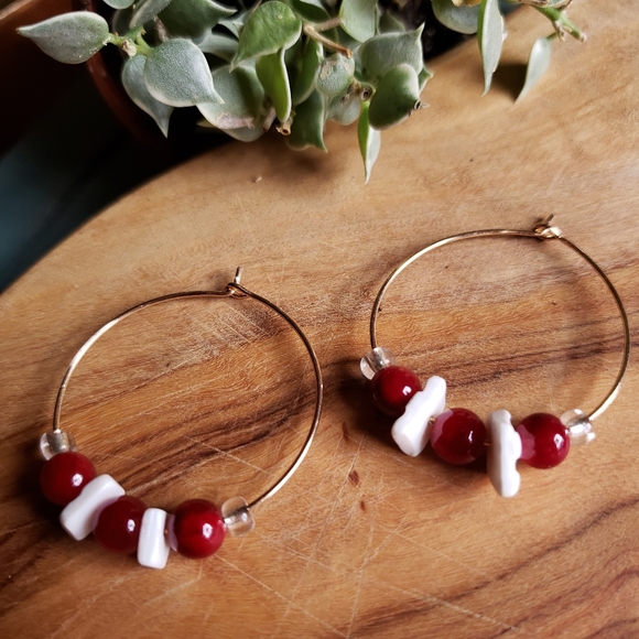 Christmas Holiday Fun Rose Gold Glass & Seashells Hoops - Picture 3 of 3